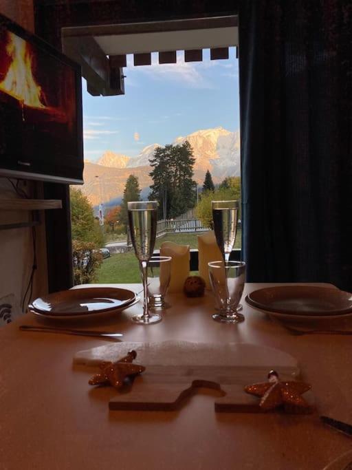 شقة La Marmotte: Vue Mont Blanc, Terrasse, Parking كومْبلو المظهر الخارجي الصورة